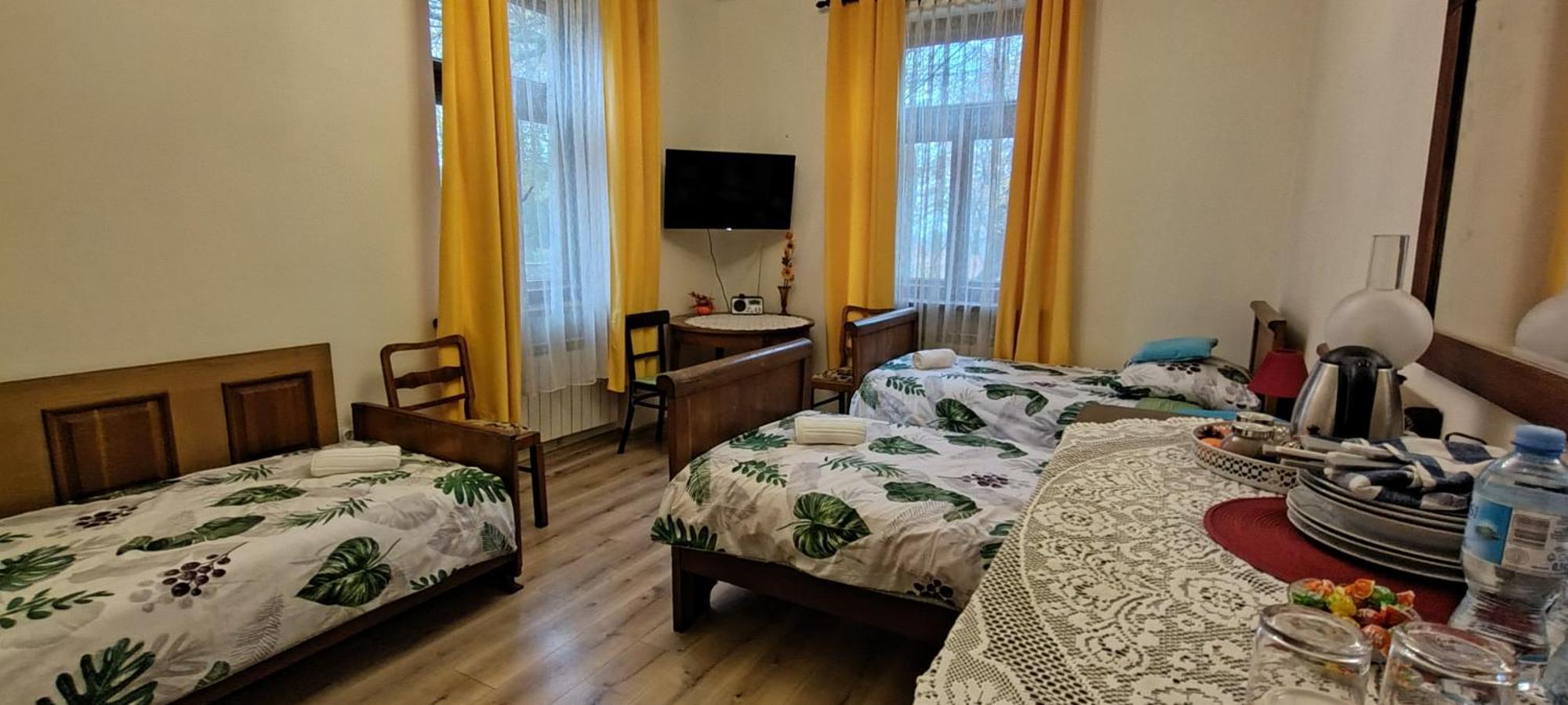 Kasztelania Pod Lipami Gospodarstwo agroturystyczne *